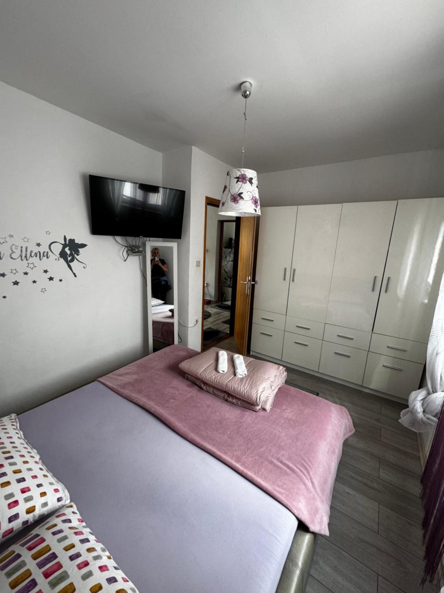 Apartment Danijela セニ エクステリア 写真