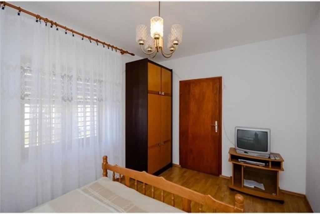 Apartment Danijela セニ エクステリア 写真
