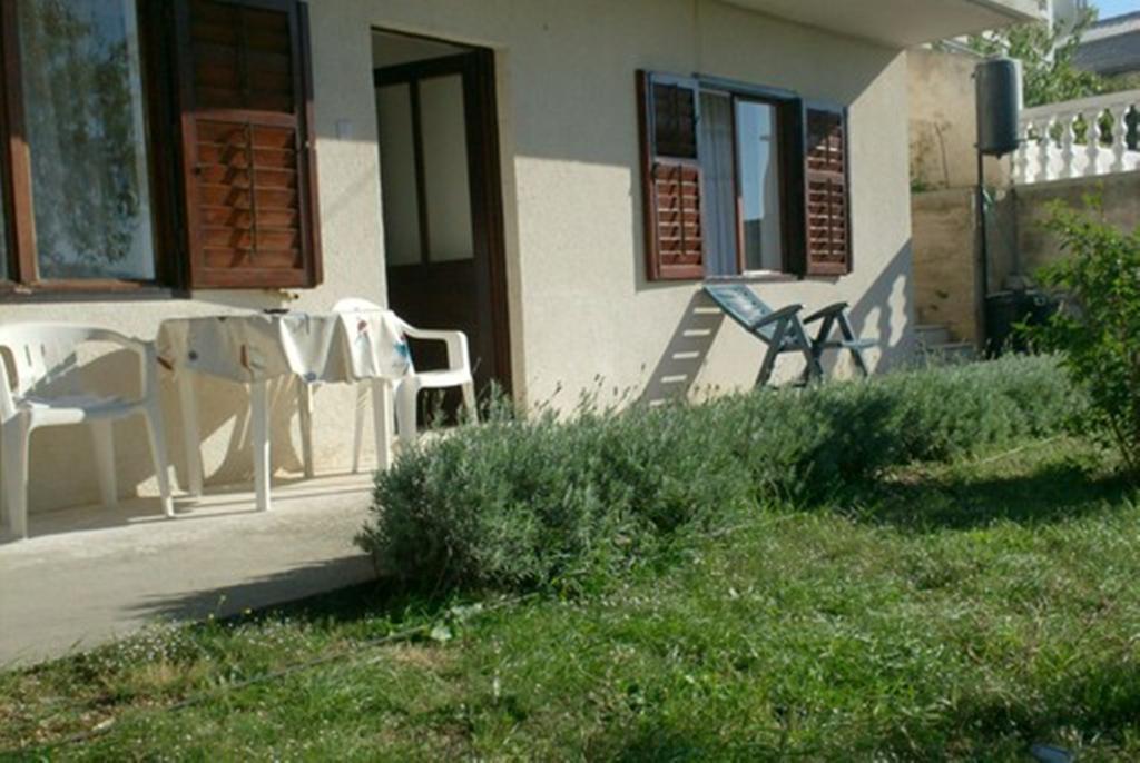 Apartment Danijela セニ エクステリア 写真